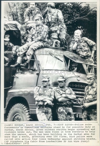 1973 press photo riot squad - 1973,