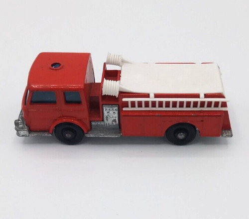 Matchbox 29c fire pumper - matchbox, truck