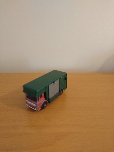 Matchbox series horsebox - no, 17