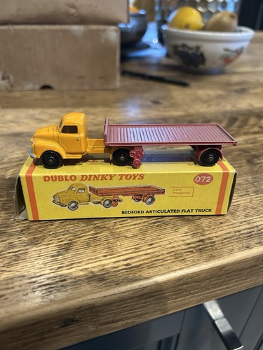 Dublo dinkey toys bedford - toys,