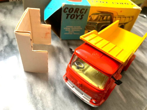 Corgi bedford tk tipper - corgi.1:43.bedford,
