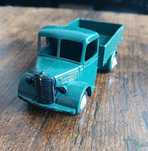 Dinky toys 411 bedford - dinky,