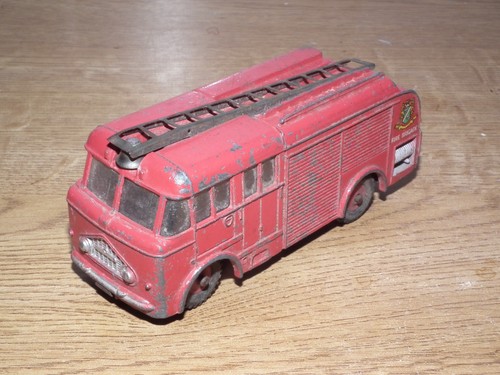 Dinky debford fire engine 259 - fire,